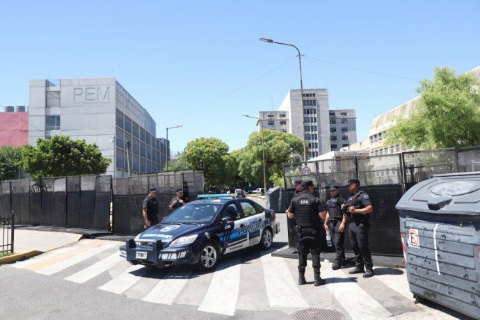 vialidad vigilia comodoro py cristina - 2