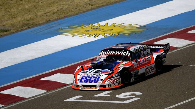 Werner arrancó la temporada de Turismo Carretera con la pole en Viedma.
