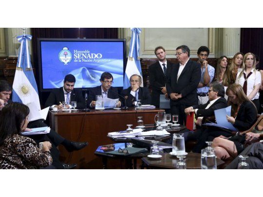 El clima del encuentro estuvo determinado por la polémica que generaron en los últimos días esos tres DNU del presidente Mauricio Macri.
