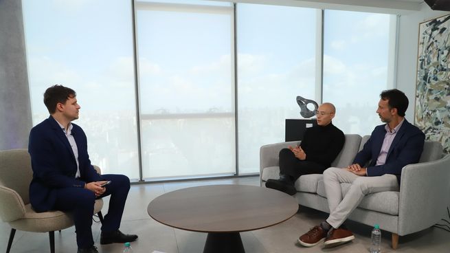 Andrés Ondarra, de Binance; y Federico Ogue, de Buenbit, se refirieron a las criptomonedas durante el quinto panel de Ámbito Debate sobre Finanzas & Inversiones.