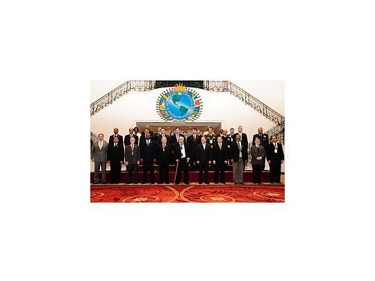 Por primera vez en los diez años de vida de la conferencia, el documento se aprobó por consenso -mayoría de dos tercios- y no por unanimidad.