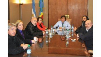 Reunión de gremios con el jefe de Gabinete de la Provincia, Alberto Pérez.