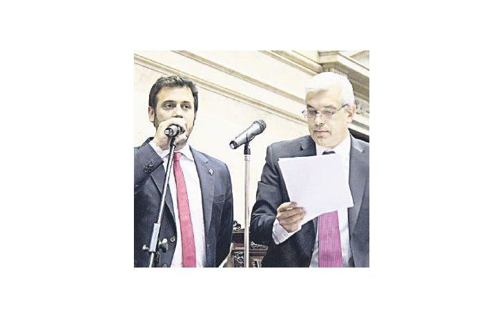 Oficialismo designó auditores y la oposición impugnó la votación
