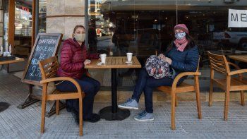 Los bares y restaurantes de Cañuelas volverán a abrir desde este viernes sólo con mesas al aire libre.