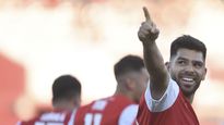 Romero llegó a 8 tantos y es el goleador de Independiente.