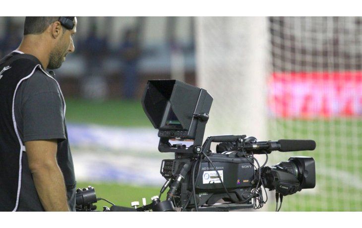 En Lomas de Zamora quieren que la Superliga Argentina pueda verse en espacios públicos.