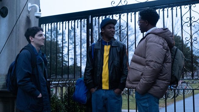 Rob Peace, una de las películas más vistas de Netflix, retrata la lucha de un joven brillante atrapado entre el futuro soñado y su pasado implacable.