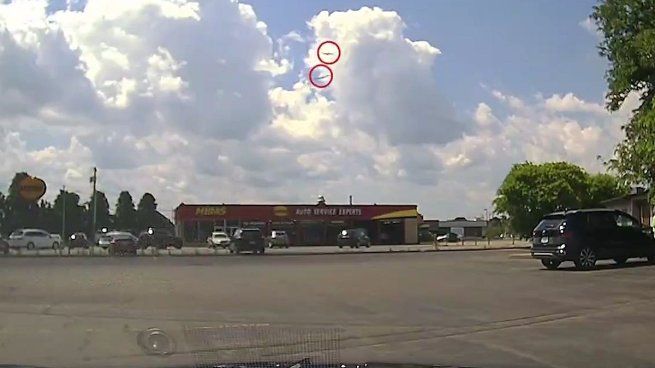 Dos aviones evitaron un accidente por metros y las imágenes de lo sucedido se volvieron virales.