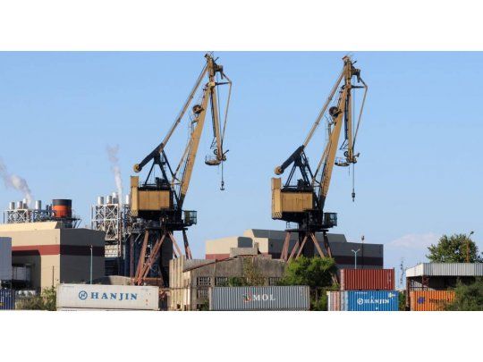 Continúan los cruces del Gobierno con la oposición y empresarios por las importaciones