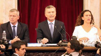 sin marcar agenda, el ejecutivo anuncio envio de un solo proyecto de ley