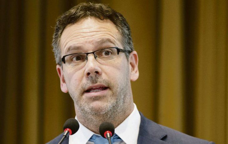 ámbito.com | PAG3-SANDLERIS.jpg