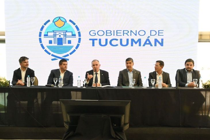 Las obras en el aeropuerto de Tucumán contemplan desembolsos por hasta u$s60 millones. Las obras en el aeropuerto de Tucumán contemplan desembolsos por hasta u$s60 millones.