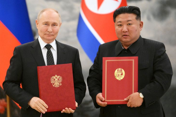 On the left, the president of Russia, Vladimir Putin, with his North Korean counterpart, Kim Jong-un. On the left, the president of Russia, Vladimir Putin, with his North Korean counterpart, Kim Jong-un.