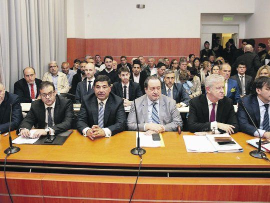 Cristóbal López, Ricardo Etchegaray y Fabián De Sousa, durante una de las audiencias del juicio.&nbsp;