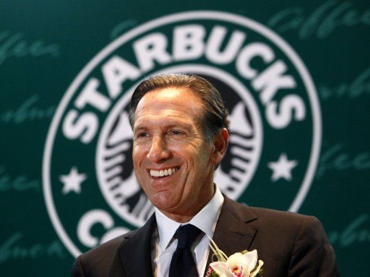 Howard Schultz, expresidente y aún accionista de Starbucks.