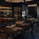 una parrilla de mercado que marida ingredientes de temporada con vinos federales una parrilla de mercado que marida ingredientes de temporada con vinos federales