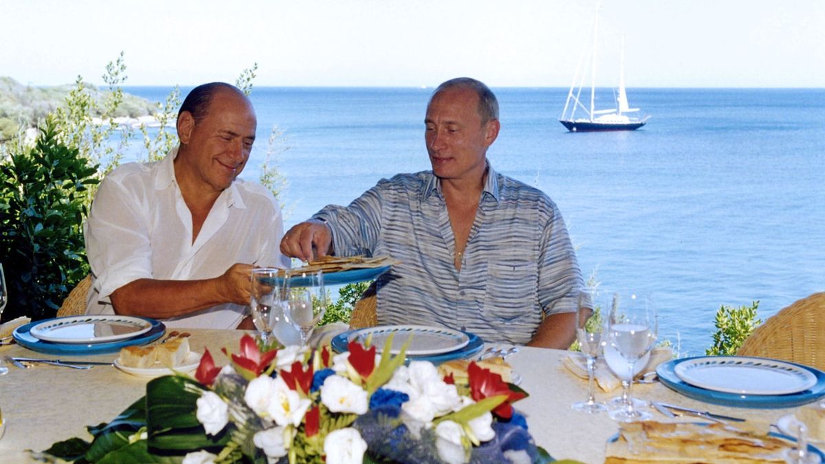 Berlusconi blamed Zelensky for the war and drew criticism from the Italian government