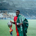 El Ministerio de Deportes saudí y la embajada de Arabia Saudita en Países Bajos están trabajando para conseguirle la documentación necesaria a Saud Abdulhamid para sumarse a la concentración de su selección. El Ministerio de Deportes saudí y la embajada de Arabia Saudita en Países Bajos están trabajando para conseguirle la documentación necesaria a Saud Abdulhamid para sumarse a la concentración de su selección.