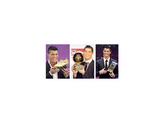 Los distintos momentos de Cristiano Ronaldo recibiendo premios. En 2008 ganó todo y ayer la FIFA lo coronó como el Mejor Jugador de ese año.