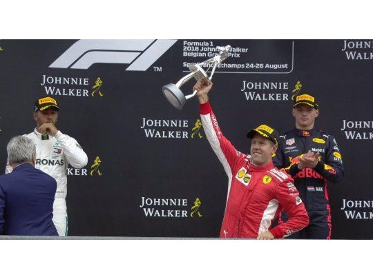 Vettel conquistó el Gran Premio de Bélgica y recortó distancias con Hamilton