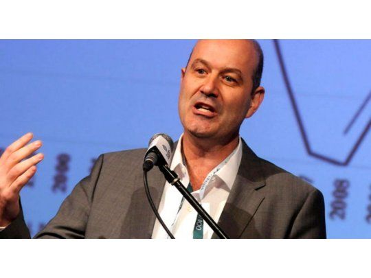 Sturzenegger: La inflación mensual anualizada es menor al 20% y estamos cerca de la meta para 2017