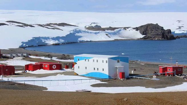 Base Científica Antártica Artigas de Uruguay.