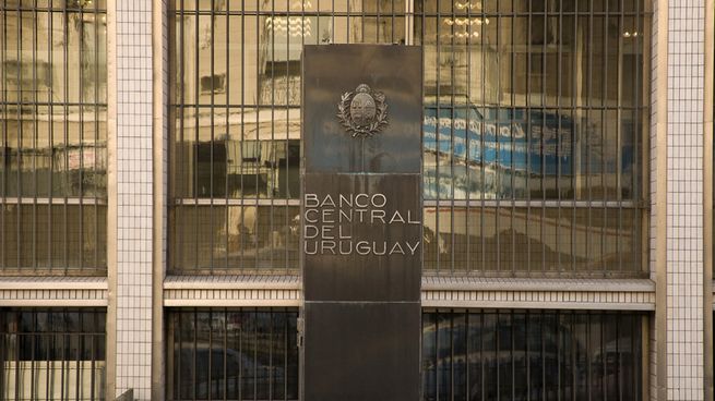 El Banco Central del Uruguay colocó menos de la mitad de los títulos licitados.