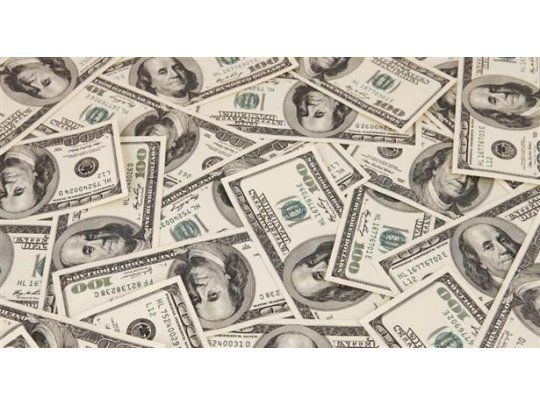 En semana volátil, dólar cerró la rueda con baja de 10 ctvs a $ 15,19