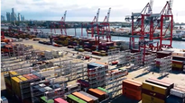 Industriales reclaman medidas para abaratar los costos en los puertos del país.