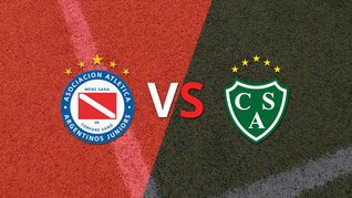 Argentinos Juniors y Sarmiento llegan al segundo tiempo sin goles