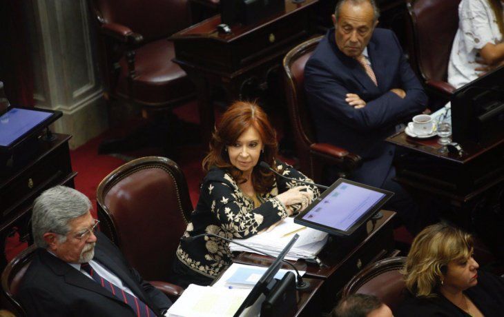 cristina aviso a bonadio: viaje urgente a cuba por florencia