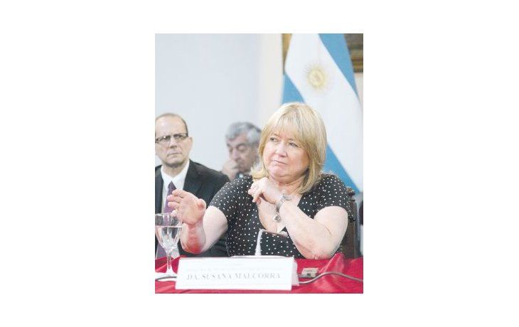 La canciller, Susana Malcorra, reclamó ayer al Reino Unido abrir negociaciones por la soberanía argentina en las islas Malvinas. Lo hizo al cumplirse el 183° aniversario de la usurpación del archipiélago.
