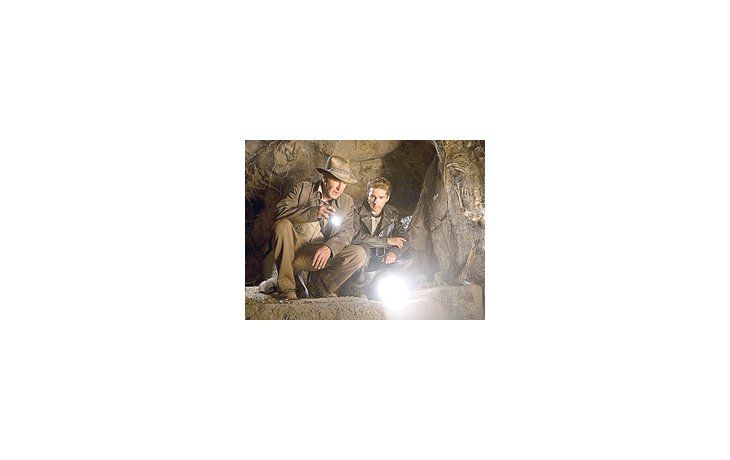 INDIANA JONES Y EL REINO DE LA CALAVERA DE CRISTAL