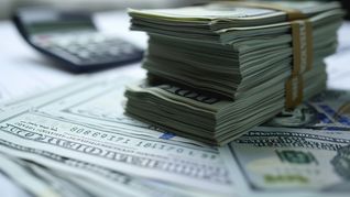 El 68% de los depósitos en Uruguay están en dólares. El 68% de los depósitos en Uruguay están en dólares.