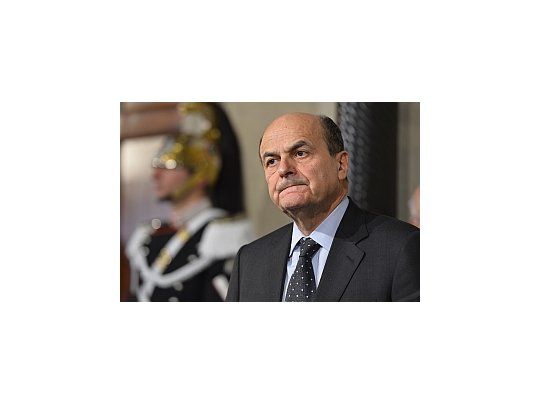 Siento la responsabilidad de hacer algo por este país , dijo Bersani.