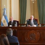 La Suprema Corte de Justicia bonaerense. La Suprema Corte de Justicia bonaerense.