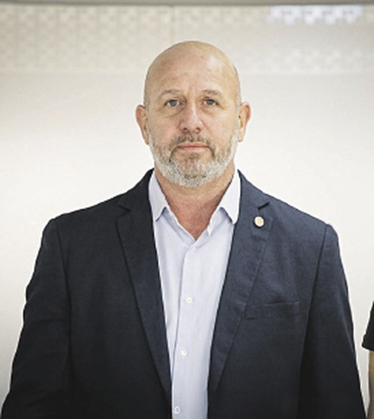 Waldo Wolff Waldo Wolff