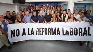 Los principales sindicatos combativos se reunieron el 3 de febrero en Rosario y decidieron marchar. Los principales sindicatos combativos se reunieron el 3 de febrero en Rosario y decidieron marchar.