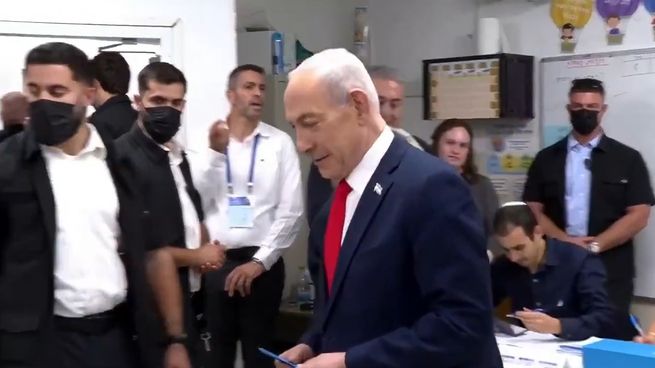 Netanyahu busca seguir en el poder.