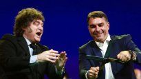 Piden investigar a Milei por su vista a Bolsonaro.