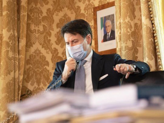 Diputados le dio el voto de confianza al premier Giuseppe Conte, que obtiene oxígeno antes de someter su mandato al Senado.