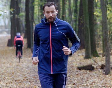 Con cámara integrada, corrección postural y análisis por IA, este pequeño dispositivo ya sorprendió a millones. Con cámara integrada, corrección postural y análisis por IA, este pequeño dispositivo ya sorprendió a millones.