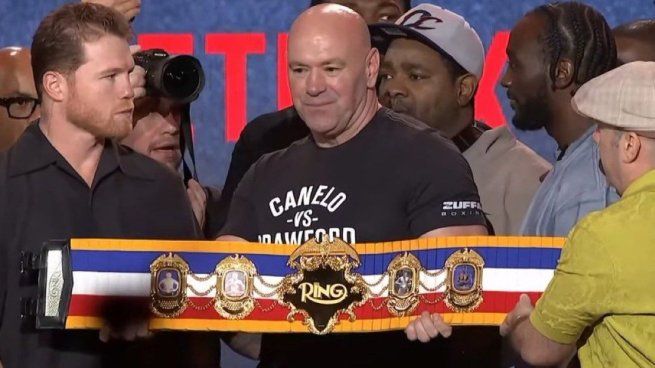 Casi se desata la guerra. En pleno cara a cara en Nueva York, Canelo Álvarez empujó a Terence Crawford. Dana White tuvo que intervenir.