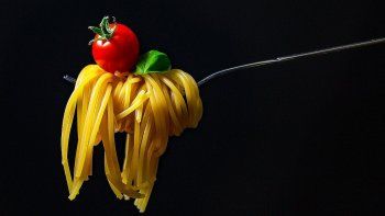 Esta fecha propone no seguir dietas milagrosas, sino comer sano y variado. 
