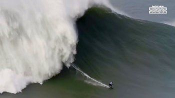 Maya Gabeira es una surfista brasileña de 33años.