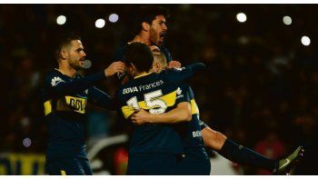 Desahogo. Pese a dominar, Boca se frustraba porque no podía marcar hasta que apareció la jugada del penal que Benedetto cambió por gol.
