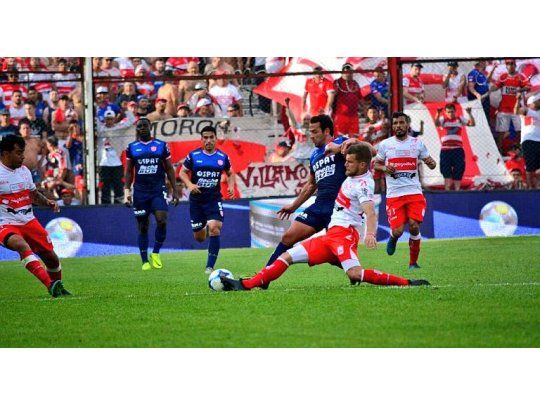 Unión y Morón no estuvieron acertados y debieron llegar a los penales (Foto: @Copa_Argentina).