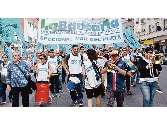 Rechazo. No alcanzó la resistencia de los sindicatos bancarios para frenar las modificaciones previsionales impulsadas por Vidal.
