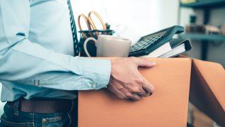 Se acelera la destrucción de los puestos de trabajo. Se acelera la destrucción de los puestos de trabajo.