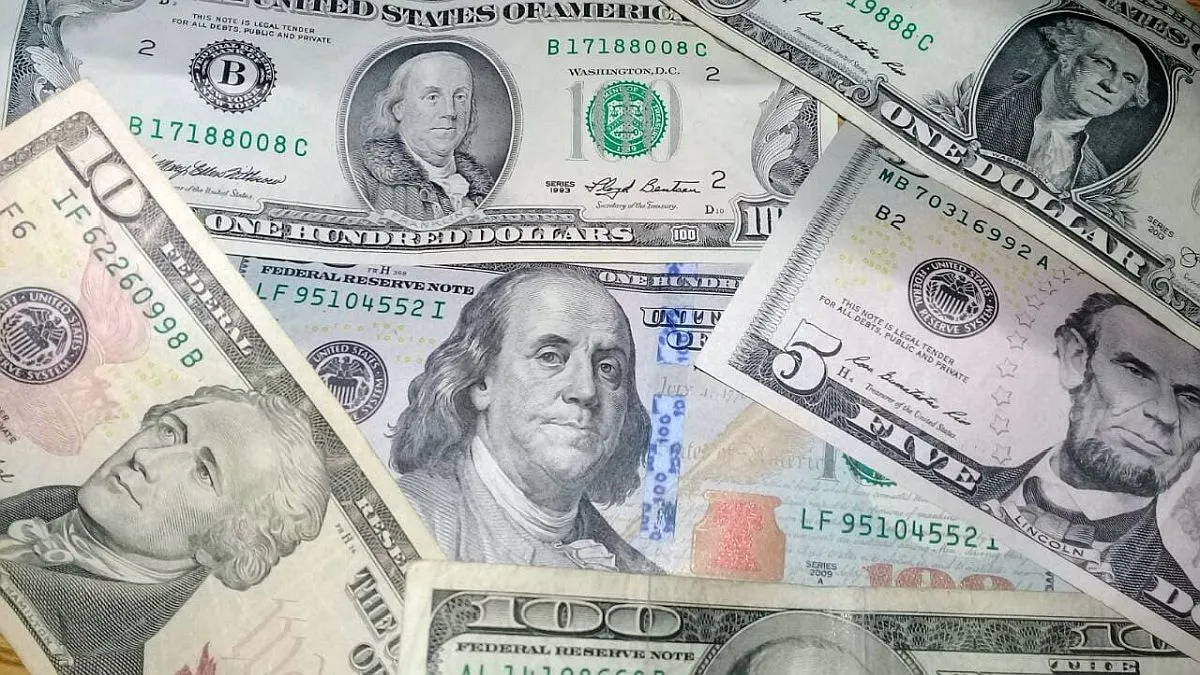 Where can I exchange torn or stained banknotes?